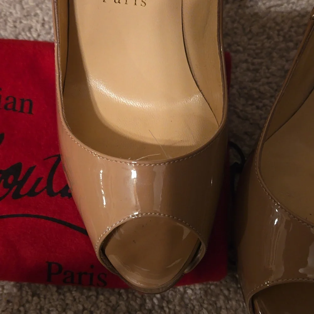 Gently worn CL heels - Picture 10 of 13